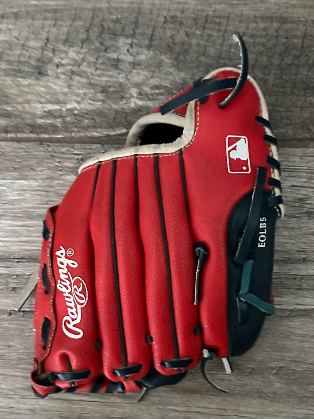 Rawlings Red & Black T-ball Glove